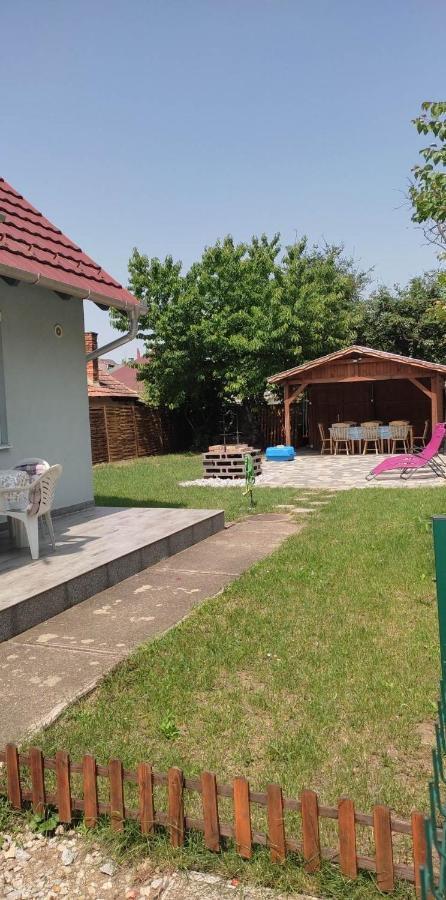 4 Lurko Apartman Uj Apartment Hajduszoboszlo Exterior photo